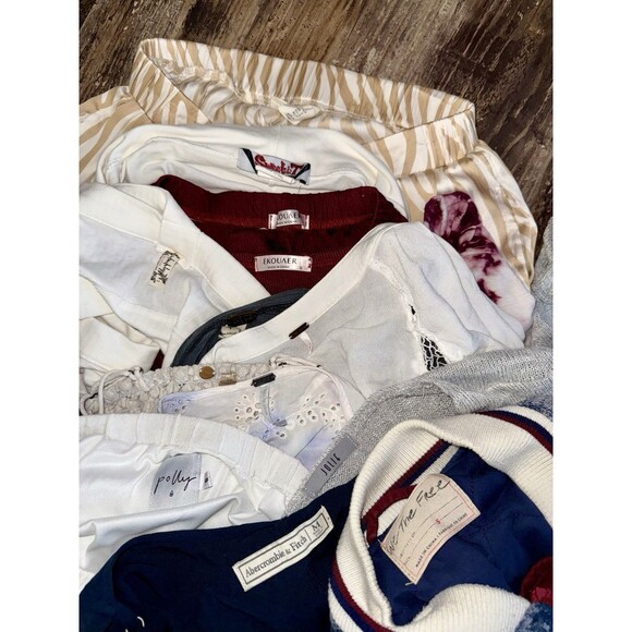 Huge Juniors Clothing Lot Size Xs/s Free People, Abercrombie & More!! - Picture 14 of 14
